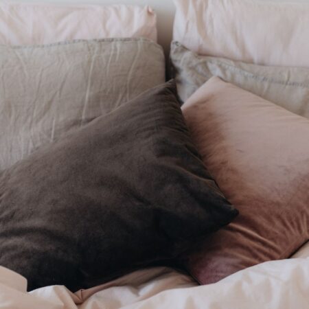 Best Pillows for Neck Pain US 2026: Proper Support for Pain-Free Mornings