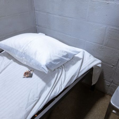 Buckwheat Pillow vs Memory Foam: Which Material Suits You Better?