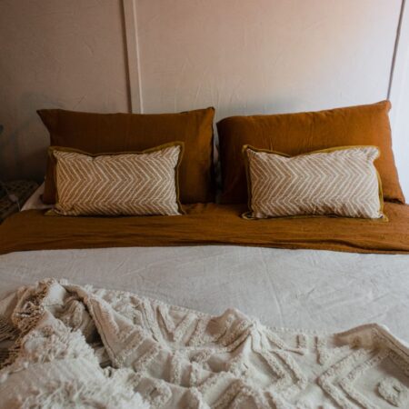 Inflatable Travel Pillows Explained: Types, Comfort Tips, and When They Make Sense
