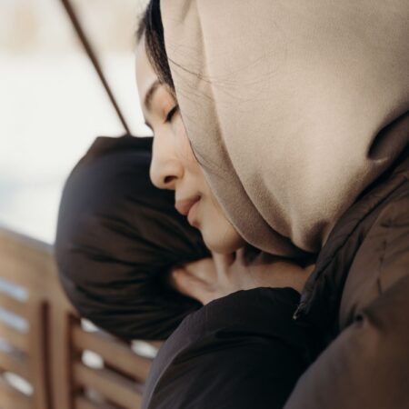 How to Tell If Your Anti-Snoring Pillow Is Working: Testing, Tracking, and Adjusting