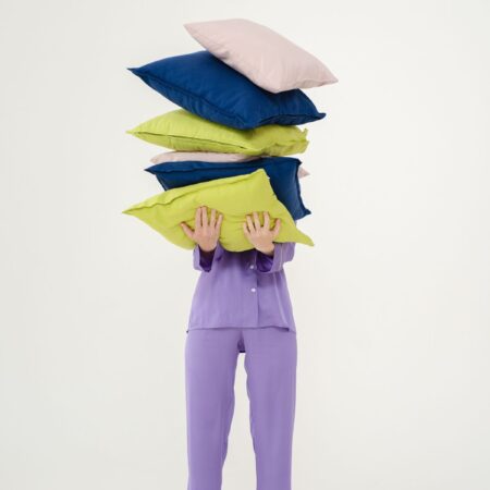 Lumbar Pillows for Driving: Reducing Back Pain on Commutes and Long Journeys