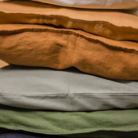 Hybrid Pillows vs Single-Fill Pillows: Which Approach Delivers Better Sleep?