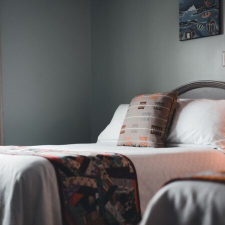 Best Cervical Pillows for Side Sleepers: Contour, Cutout, and Firmness Guide